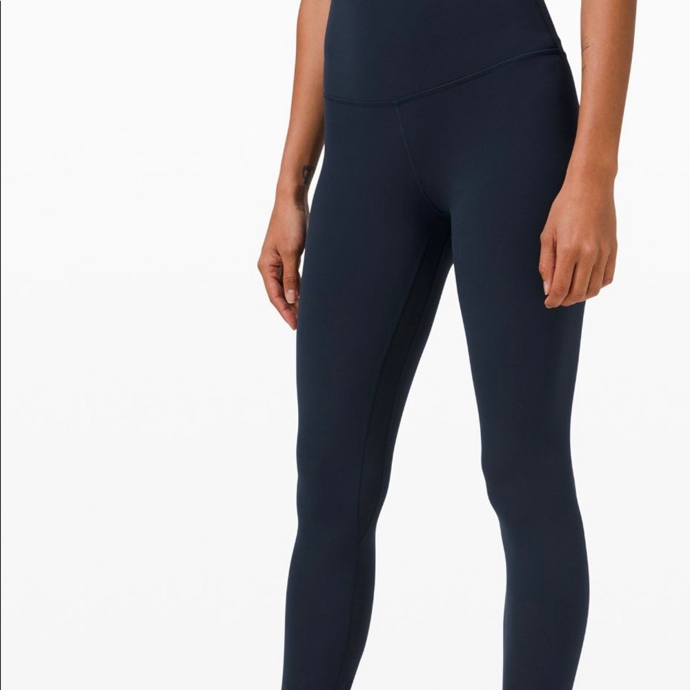LULULEMON NAVY ALIGN CROP 23”